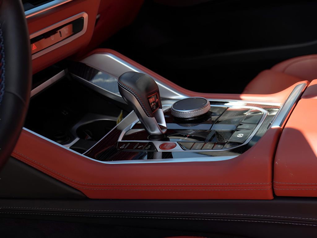 Used 2025 BMW X6 M Competition w/ Executive Package image 21