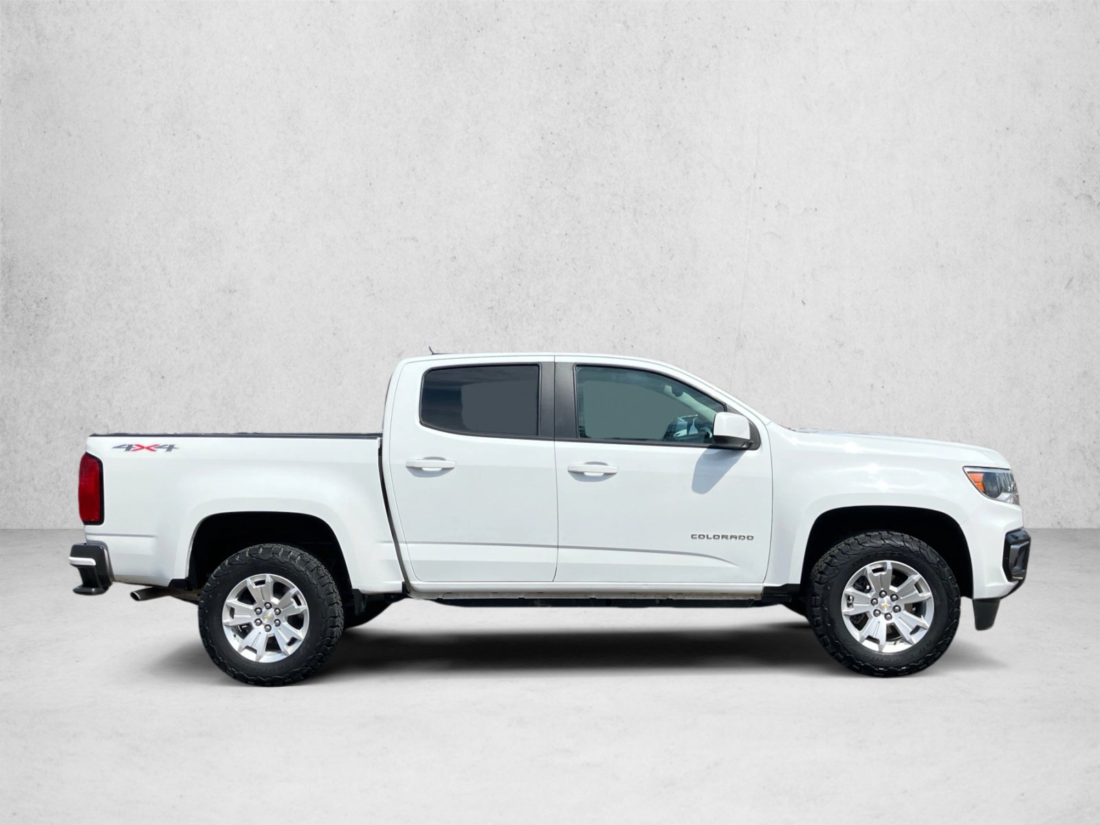 Used 2022 Chevrolet Colorado LT w/ Safety Package AWD/4WD video 4