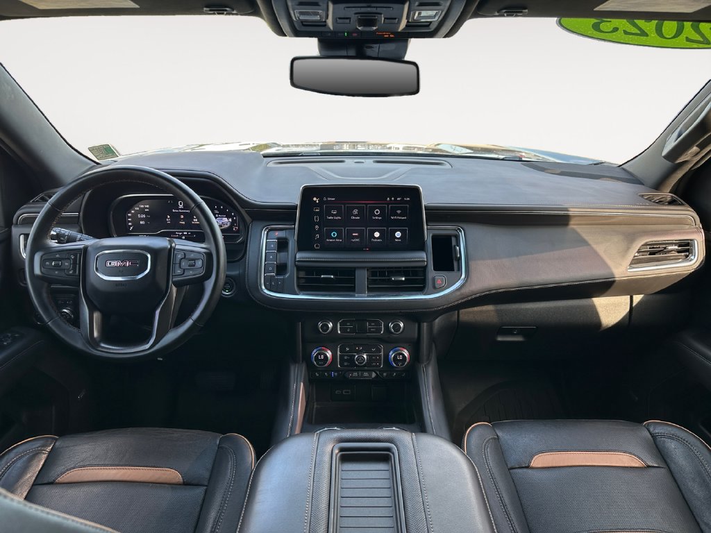 Used 2023 GMC Yukon AT4 w/ AT4 Premium Package AWD/4WD image 10