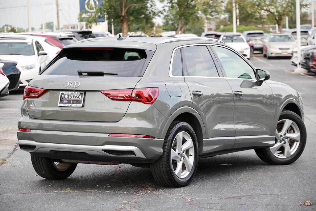 Used 2019 Audi Q3 2.0T Premium AWD/4WD image 3