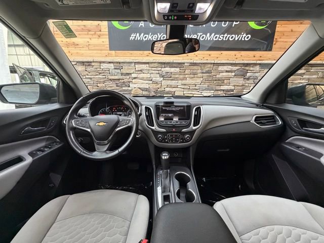 Used 2018 Chevrolet Equinox LT w/ Sun & Infotainment Package AWD/4WD image 18