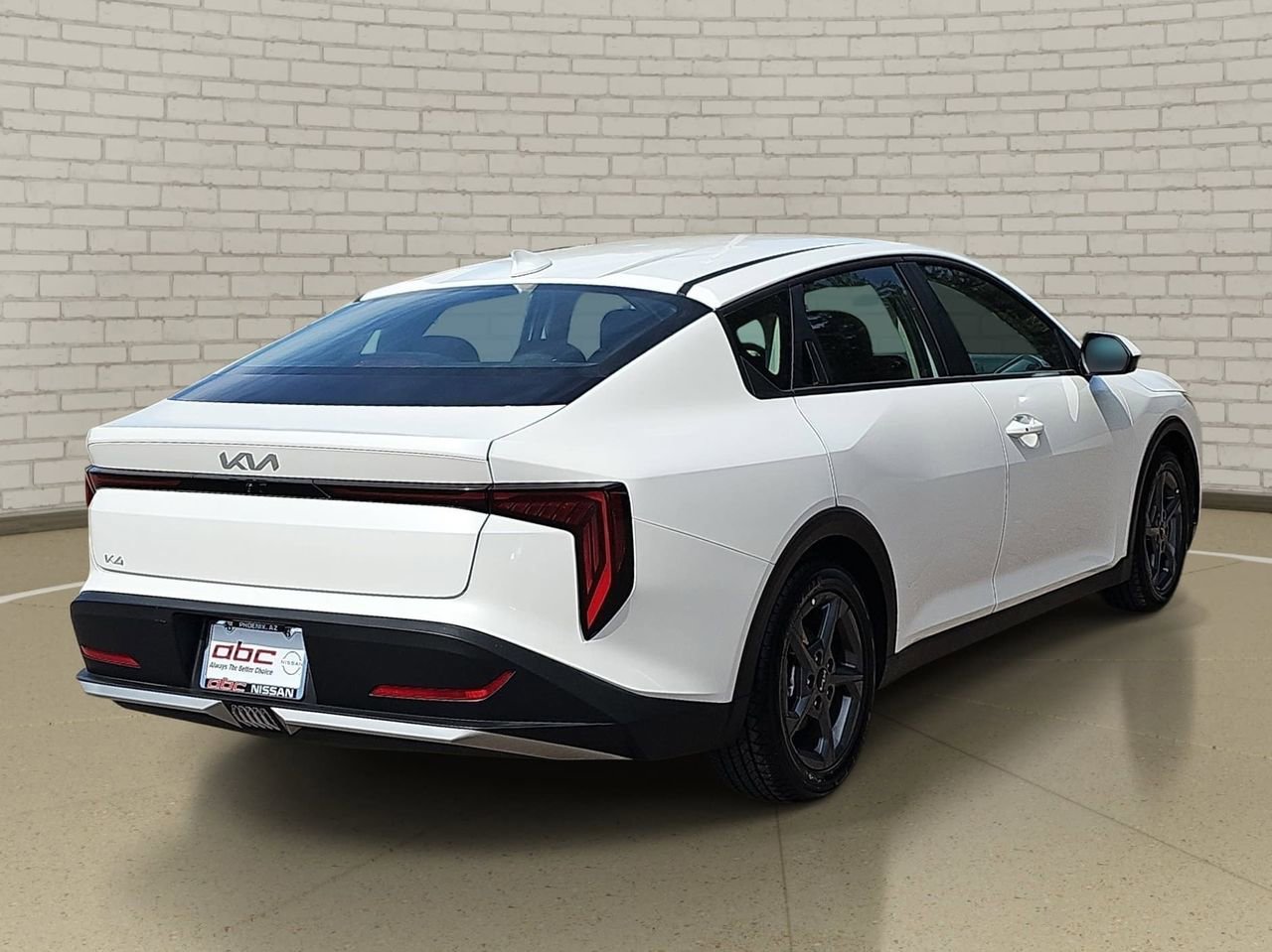 Used 2025 Kia K4 LXS FWD image 5