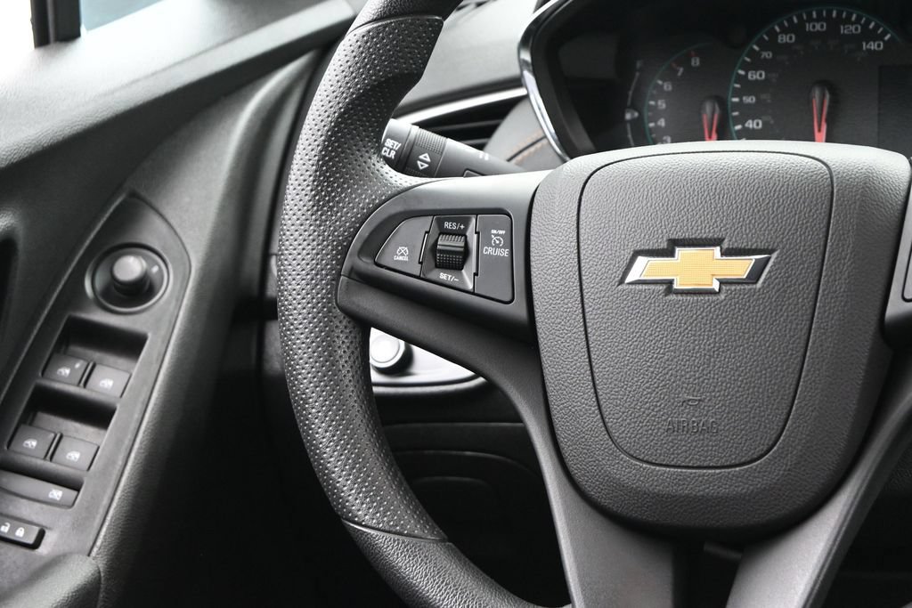 Used 2020 Chevrolet Trax LS w/ Tint and Cruise Package AWD/4WD image 17