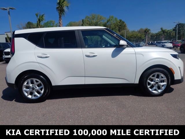 Certified 2025 Kia Soul LX w/ LX Technology Package FWD image 4