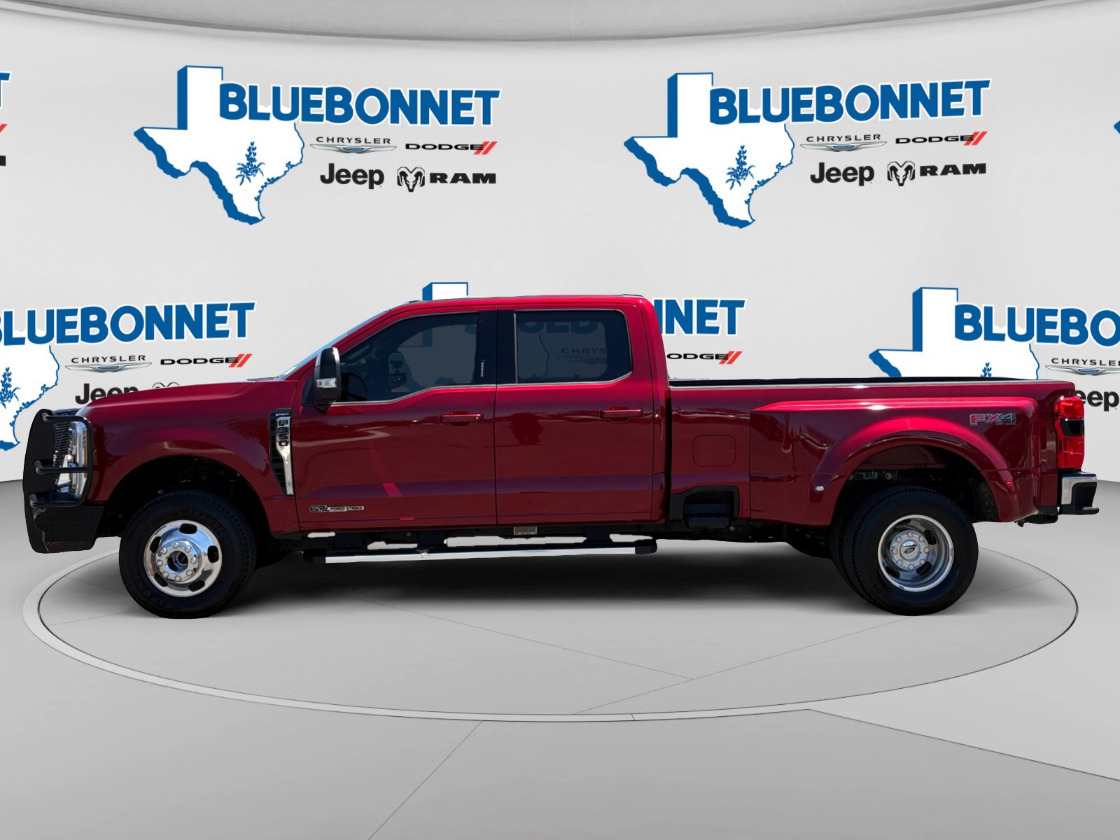 Used 2026 Ford F350 Lariat w/ FX4 Off-Road Package AWD/4WD image 8