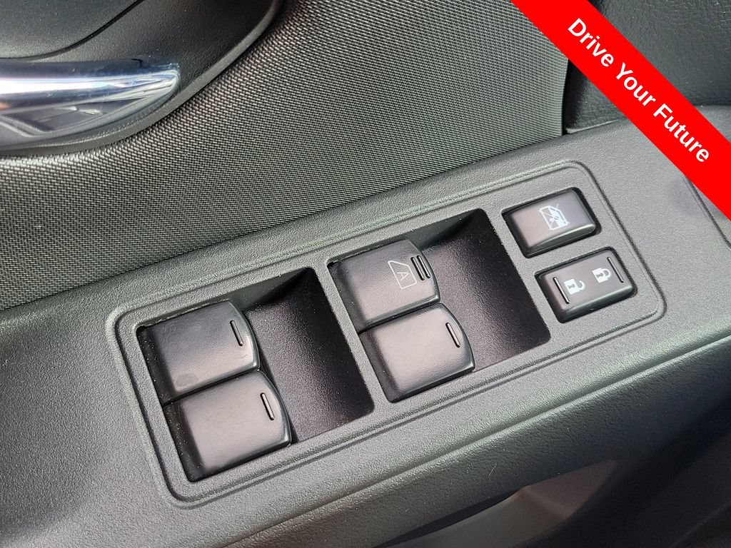 Used 2023 Nissan Frontier SV w/ SV Convenience Package RWD image 16