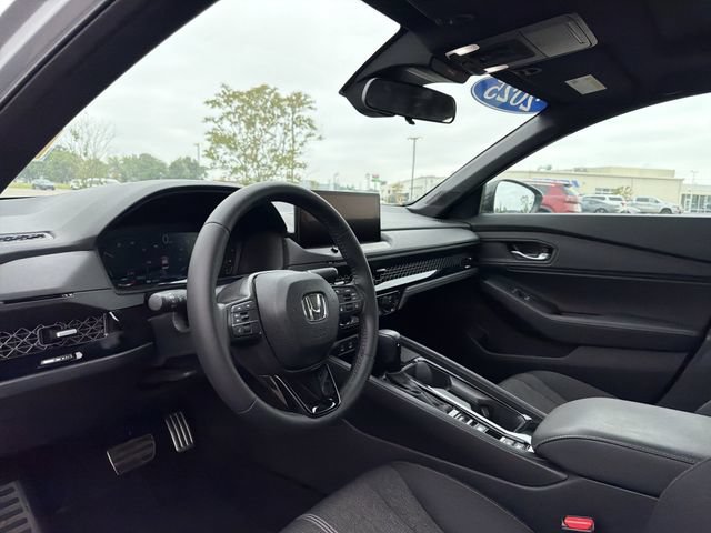 Used 2025 Honda Accord Sport image 13