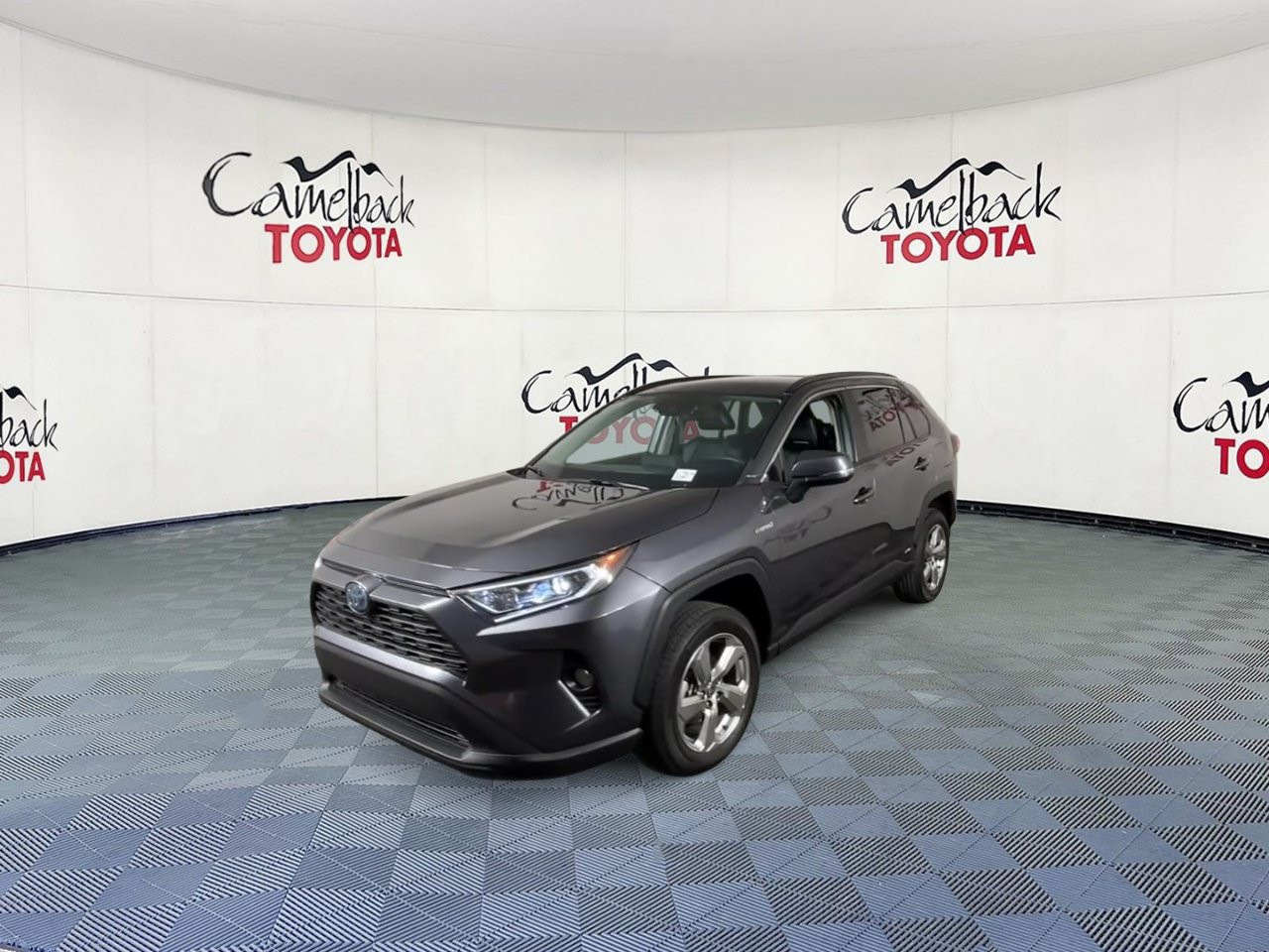Used 2021 Toyota RAV4 XLE Premium AWD/4WD image 6