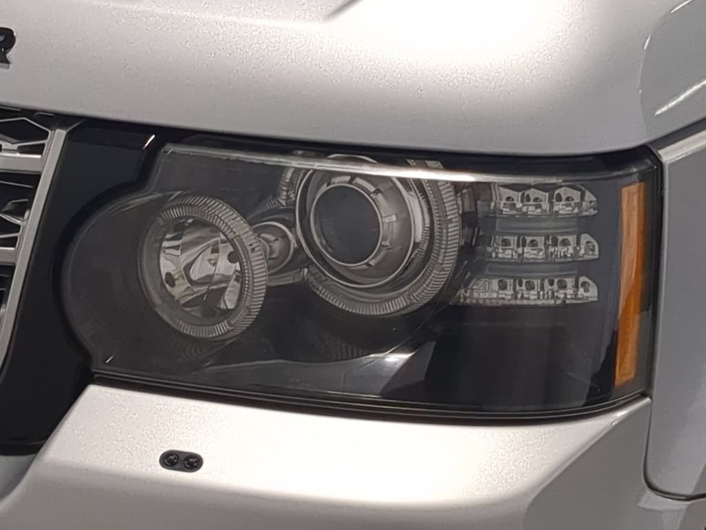 Used 2012 Land Rover Range Rover Supercharged AWD/4WD image 13