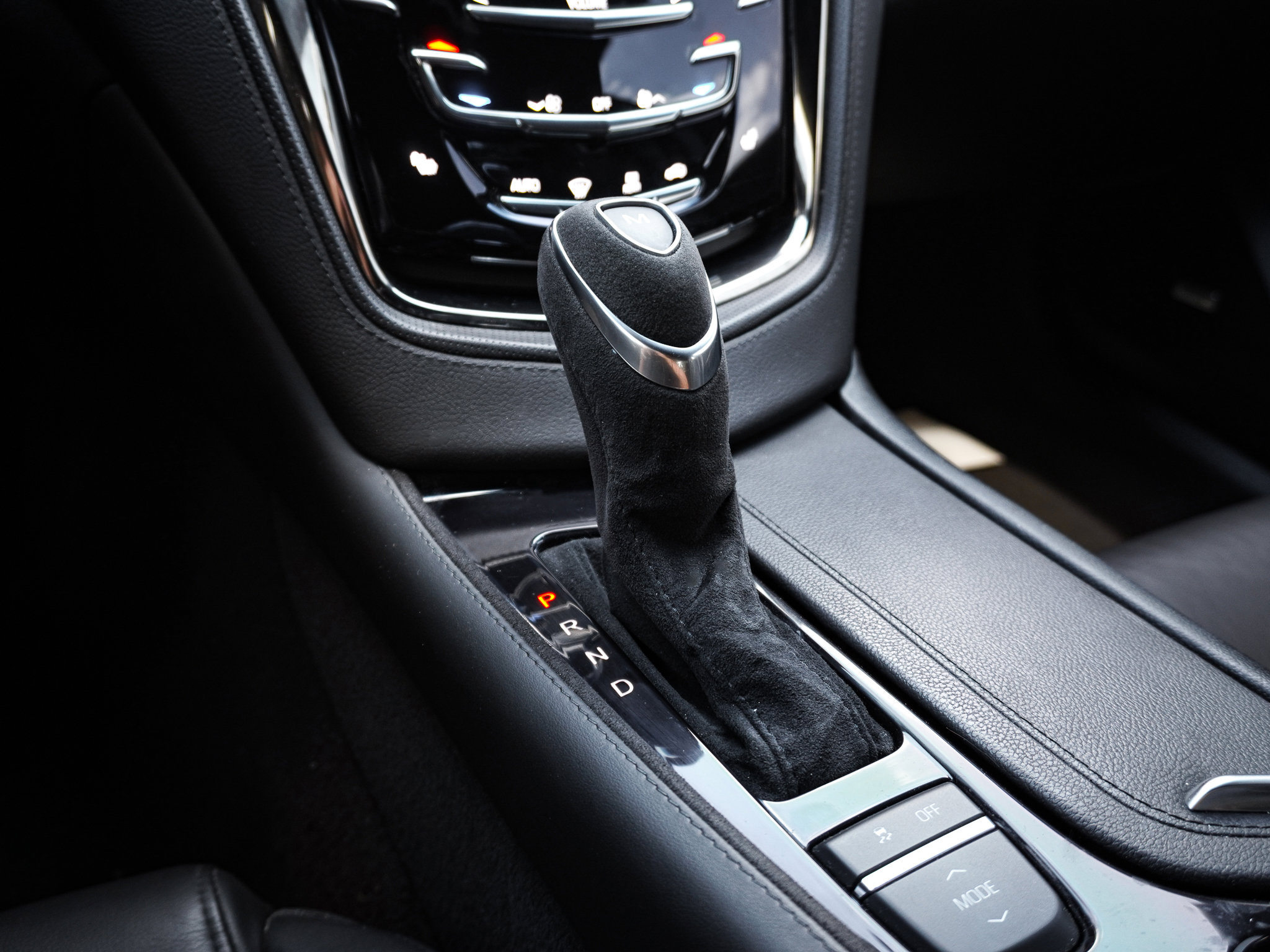 Used 2019 Cadillac CTS V w/ Carbon Fibre Package RWD image 26