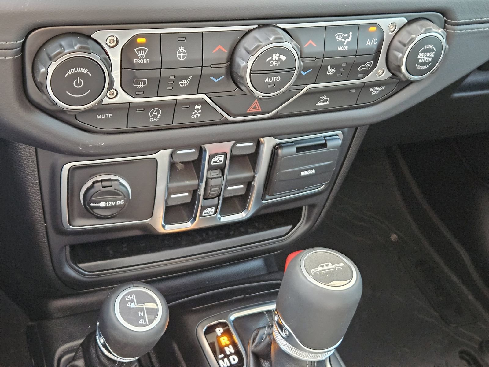 New 2026 Jeep Gladiator Mojave AWD/4WD image 21