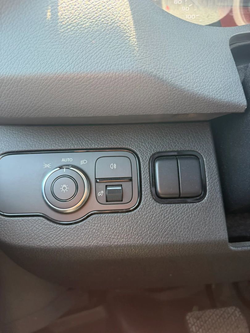 Used 2019 Mercedes-Benz Sprinter 2500 image 27