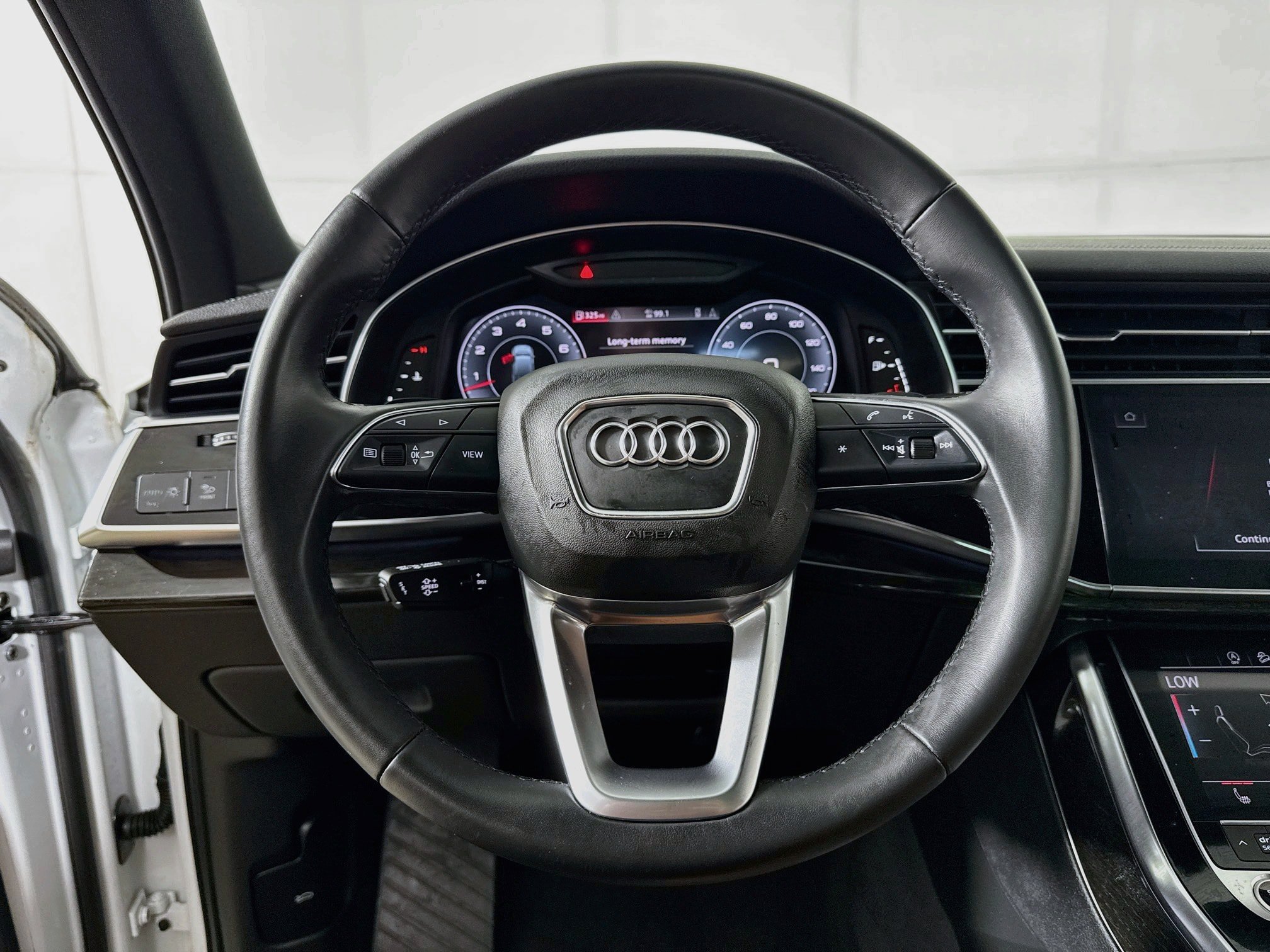 Used 2023 Audi Q7 3.0T Premium w/ Convenience Package AWD/4WD image 16