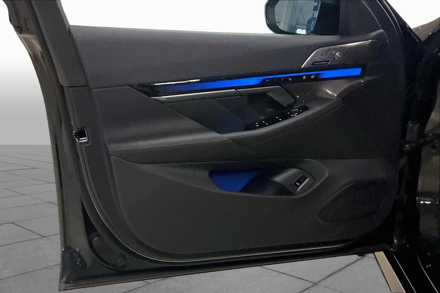 New 2026 BMW i5 M60 w/ Dynamic Handling Package AWD/4WD image 10