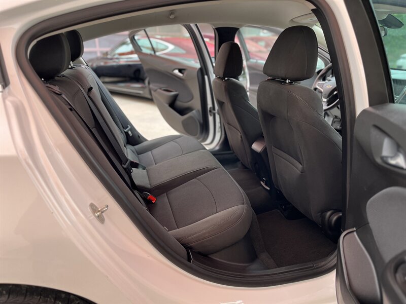 Used 2017 Chevrolet Cruze LT w/ Convenience Package image 30
