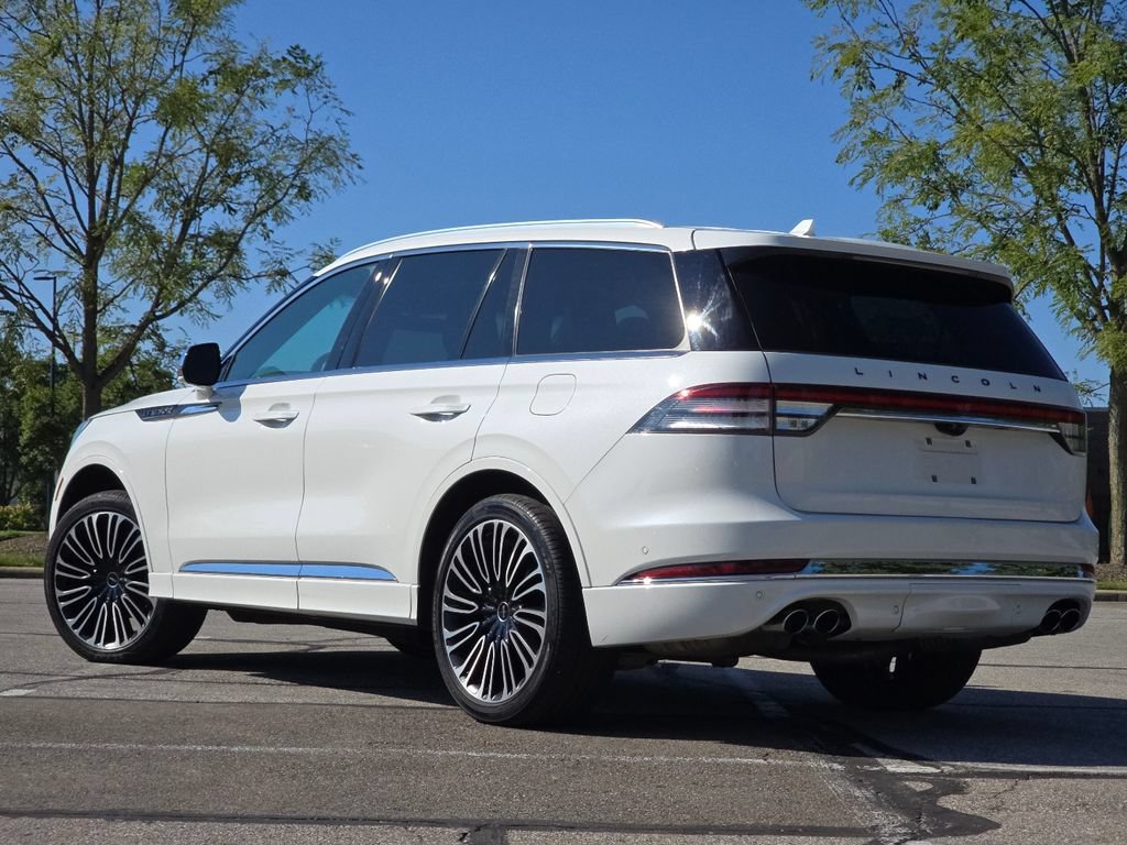 Used 2022 Lincoln Aviator Black Label w/ Class IV Trailer Tow Package AWD/4WD image 15