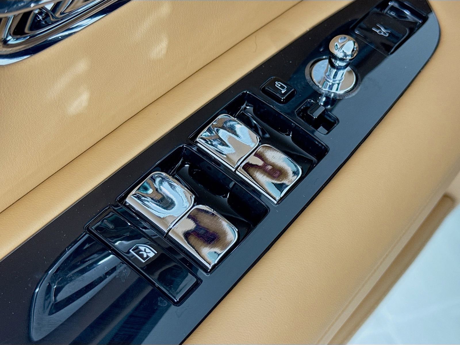 Certified 2024 Rolls-Royce Ghost Black Badge image 17