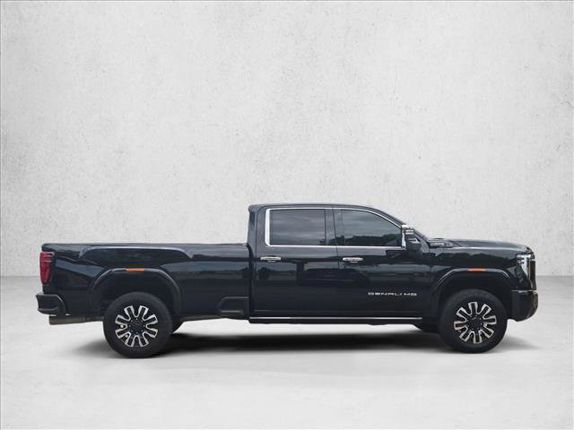 Used 2025 GMC Sierra 2500 Denali Ultimate AWD/4WD image 4