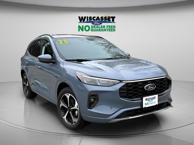 Used 2025 Ford Escape ST-Line Elite w/ Class II Trailer Tow Package AWD/4WD image 11
