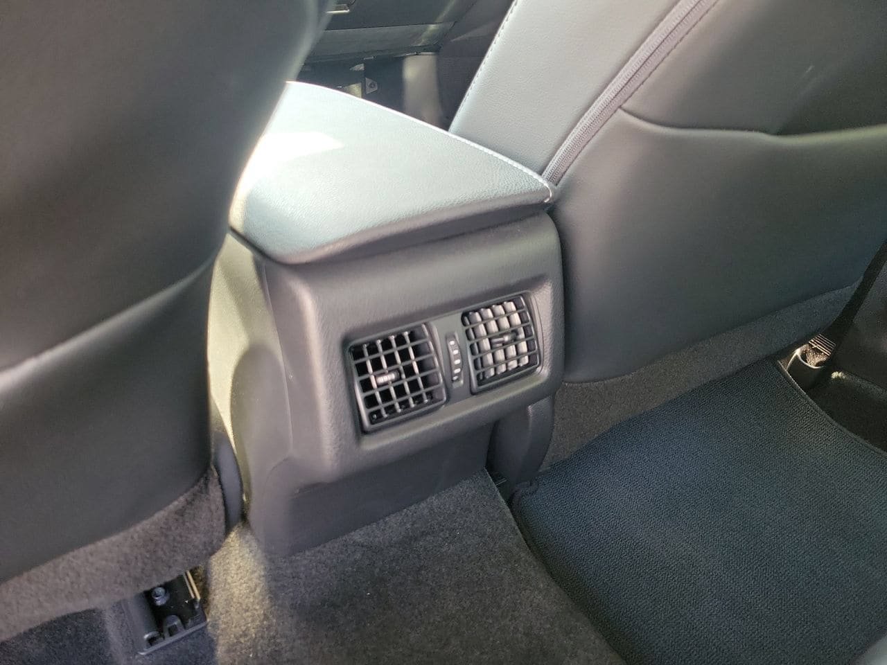 Used 2024 Toyota Camry XSE w/ Driver Assist Package FWD image 11