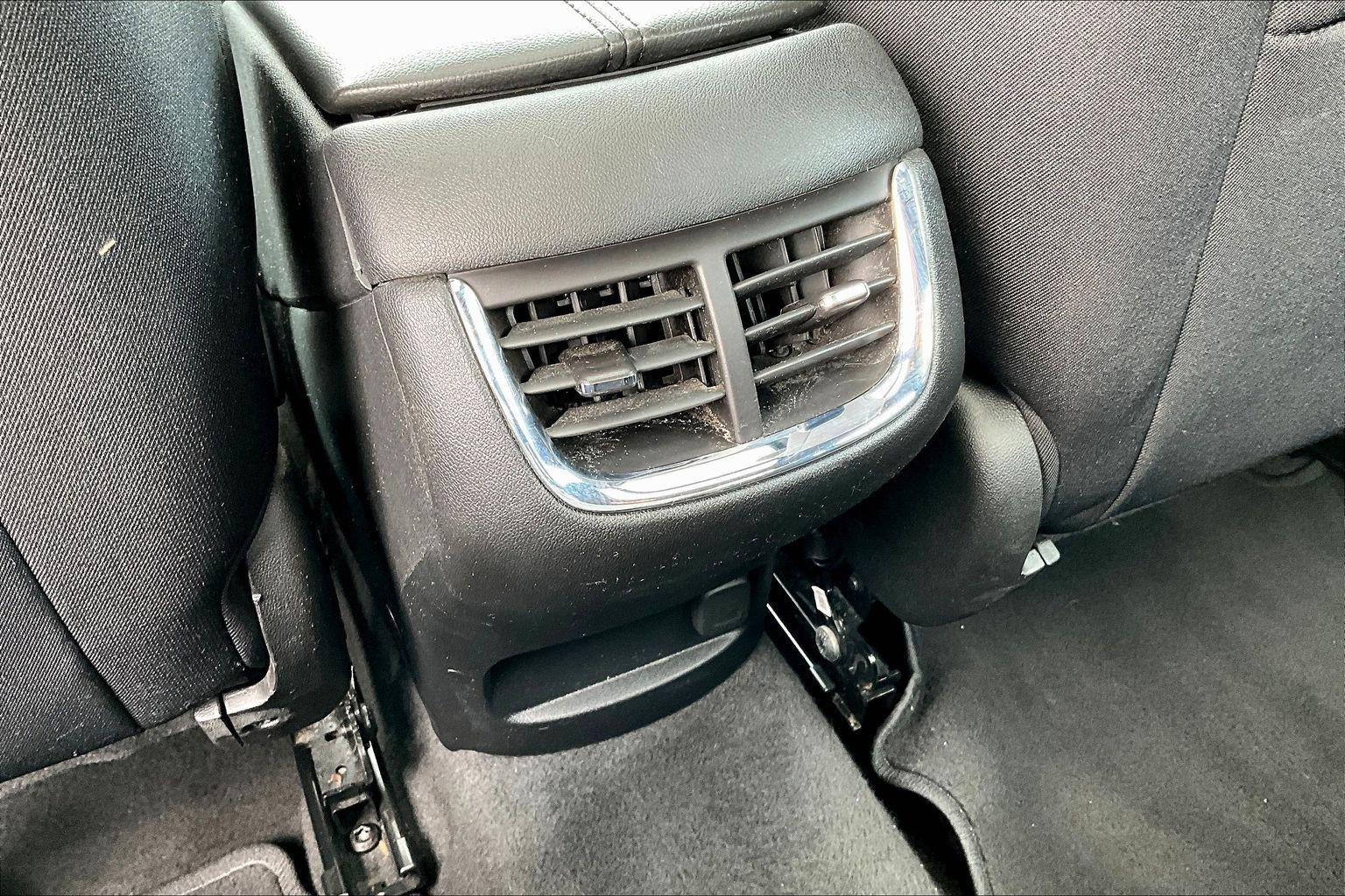 Used 2021 Chevrolet Malibu LT image 9