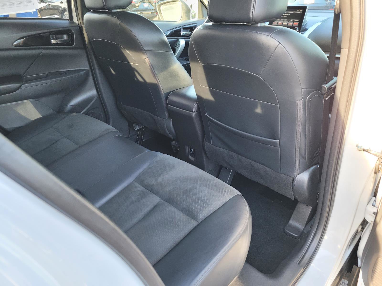 Used 2022 Mitsubishi Eclipse Cross SE image 38