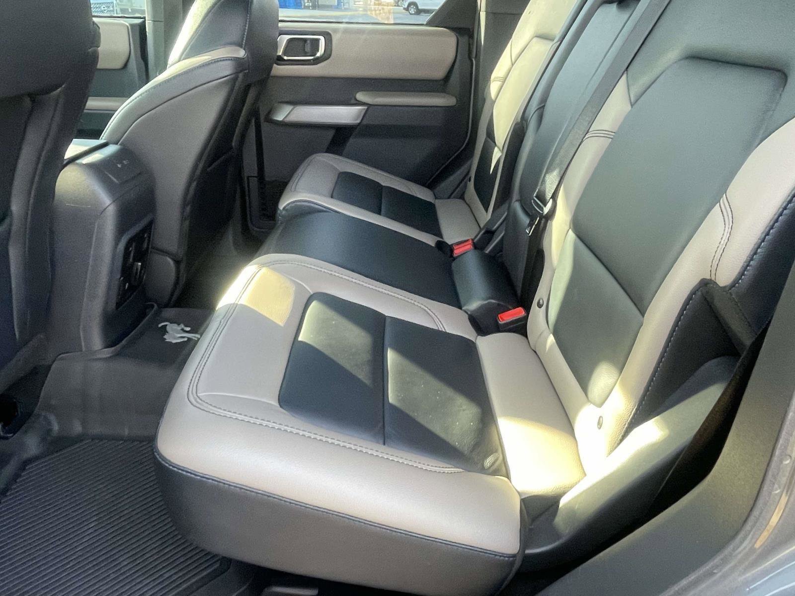 Used 2023 Ford Bronco Wildtrak image 6