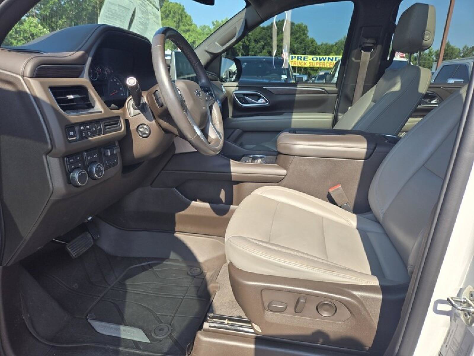 Used 2021 Chevrolet Tahoe Z71 w/ Z71 Signature Package AWD/4WD image 21