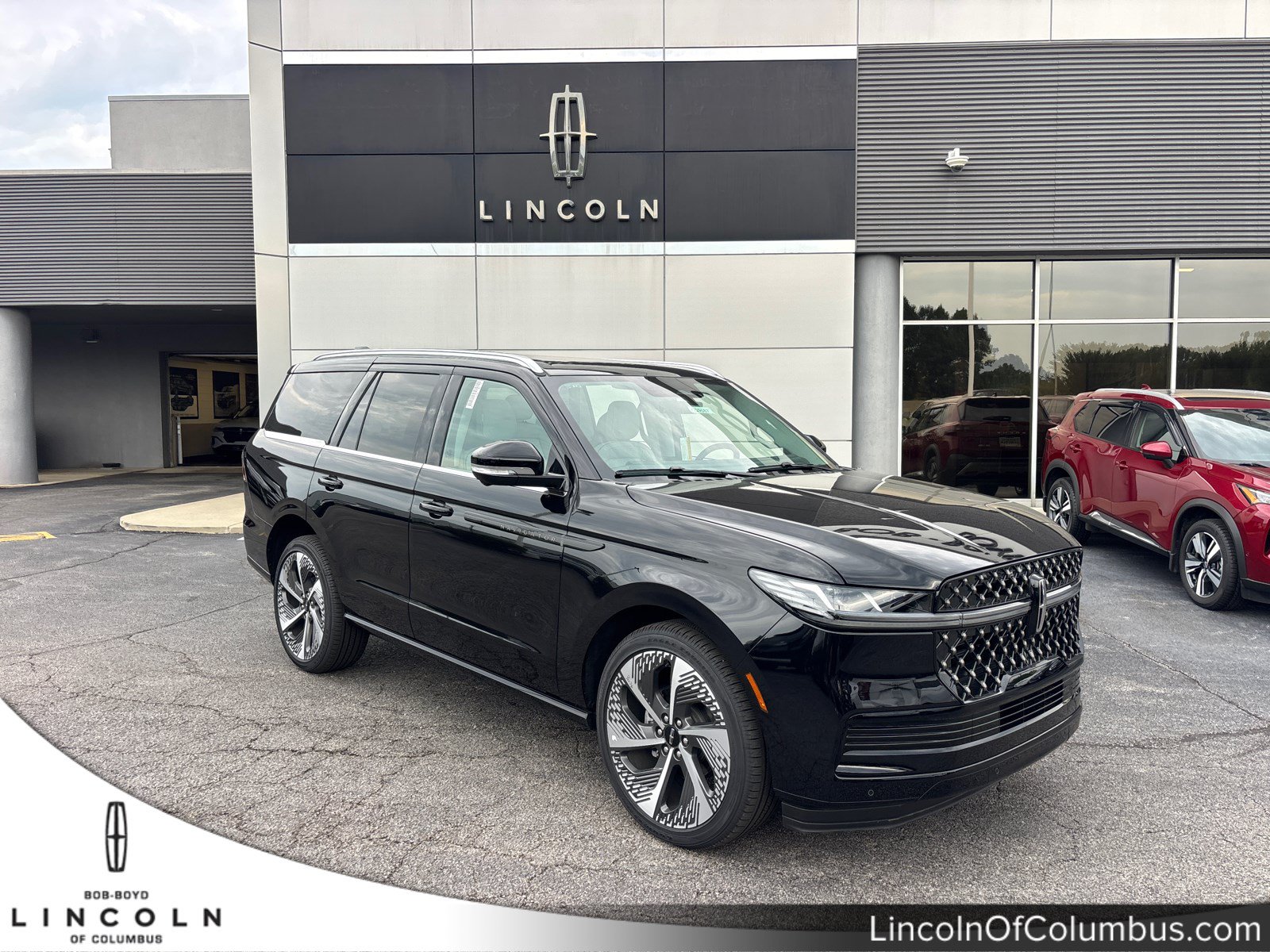 New 2027 Lincoln Navigator Black Label AWD/4WD image 1