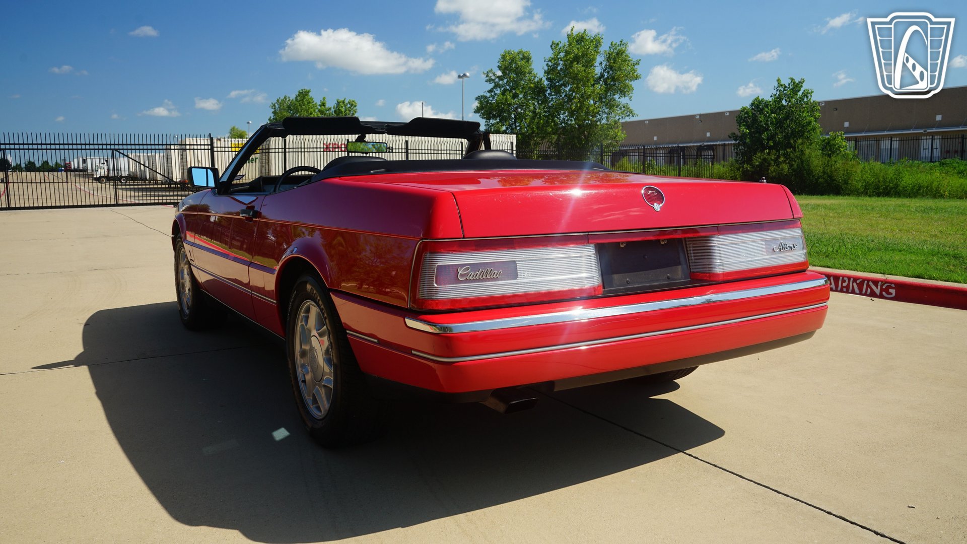 Used 1991 Cadillac Allante FWD image 9