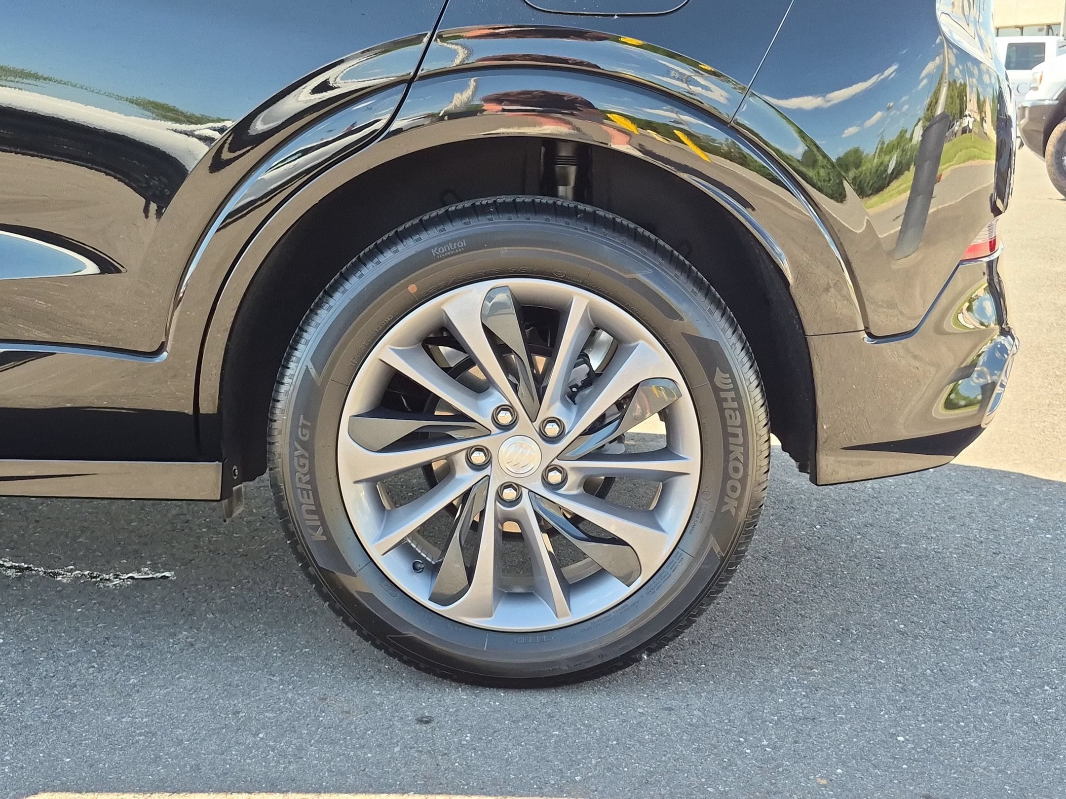 Certified 2023 Buick Encore GX Select w/ Sport Touring Package FWD image 31
