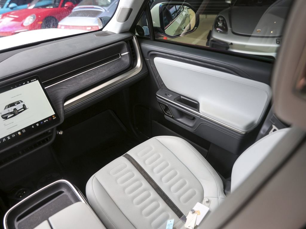 Used 2023 Rivian R1S Adventure image 42