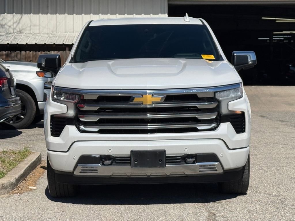 Used 2023 Chevrolet Silverado 1500 High Country w/ Technology Package image 8
