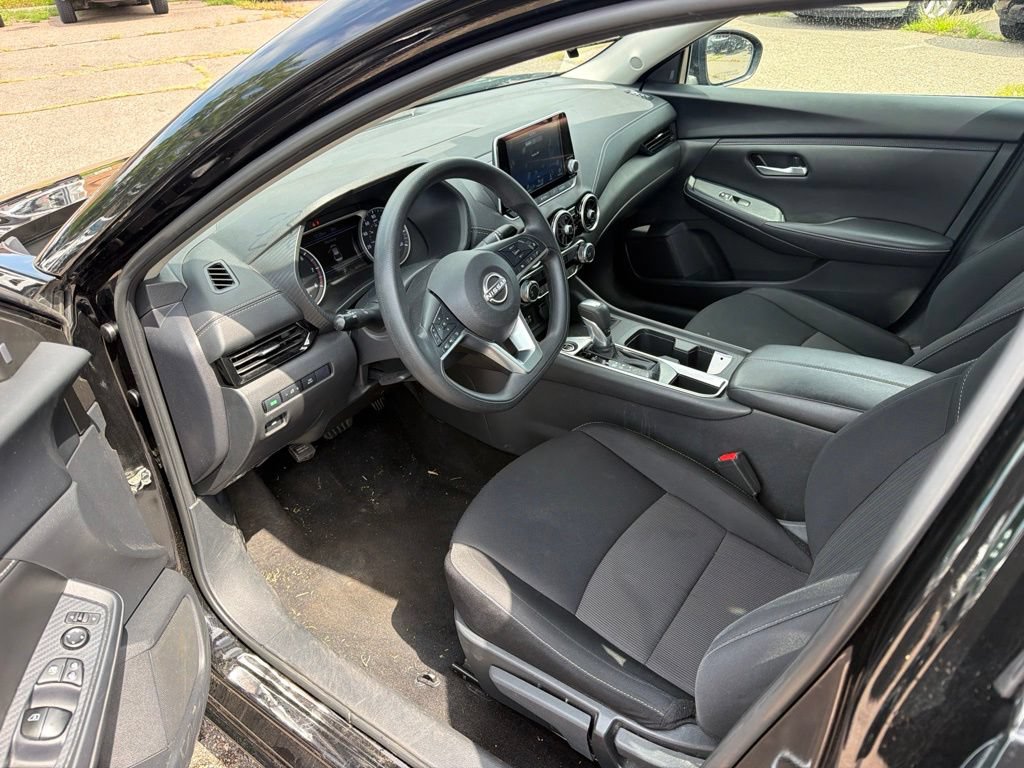 Used 2024 Nissan Sentra SV FWD image 10