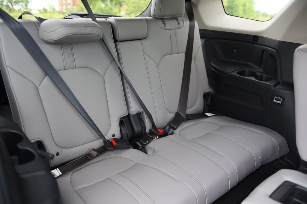 Used 2025 Honda Pilot EX-L image 37
