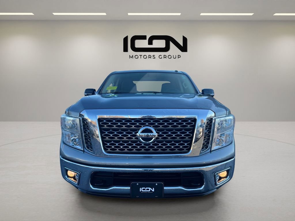 Used 2018 Nissan Titan Platinum Reserve image 2
