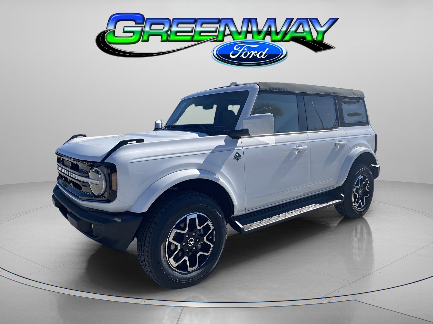 Used 2025 Ford Bronco Outer Banks AWD/4WD image 1