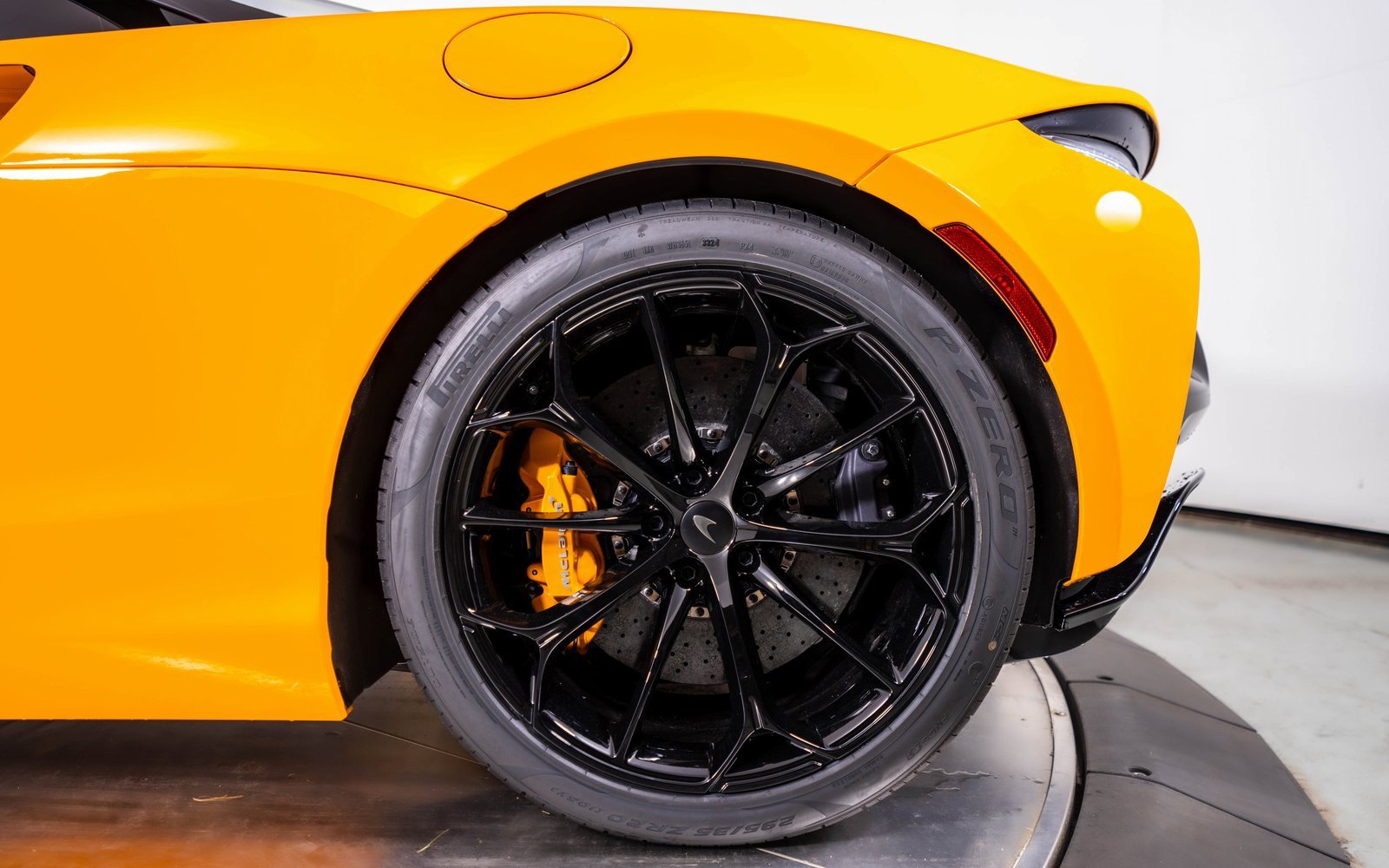 New 2025 McLaren Artura Spider image 15