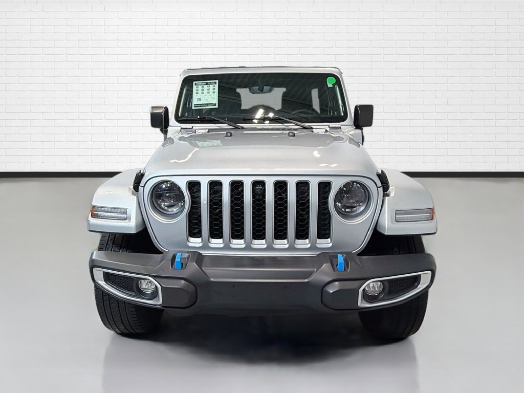 Used 2023 Jeep Wrangler Unlimited Sahara w/ Dual Top Group AWD/4WD image 10