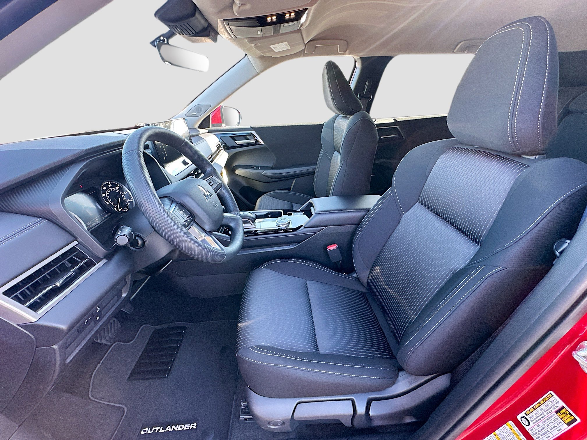 New 2026 Mitsubishi Outlander ES image 15