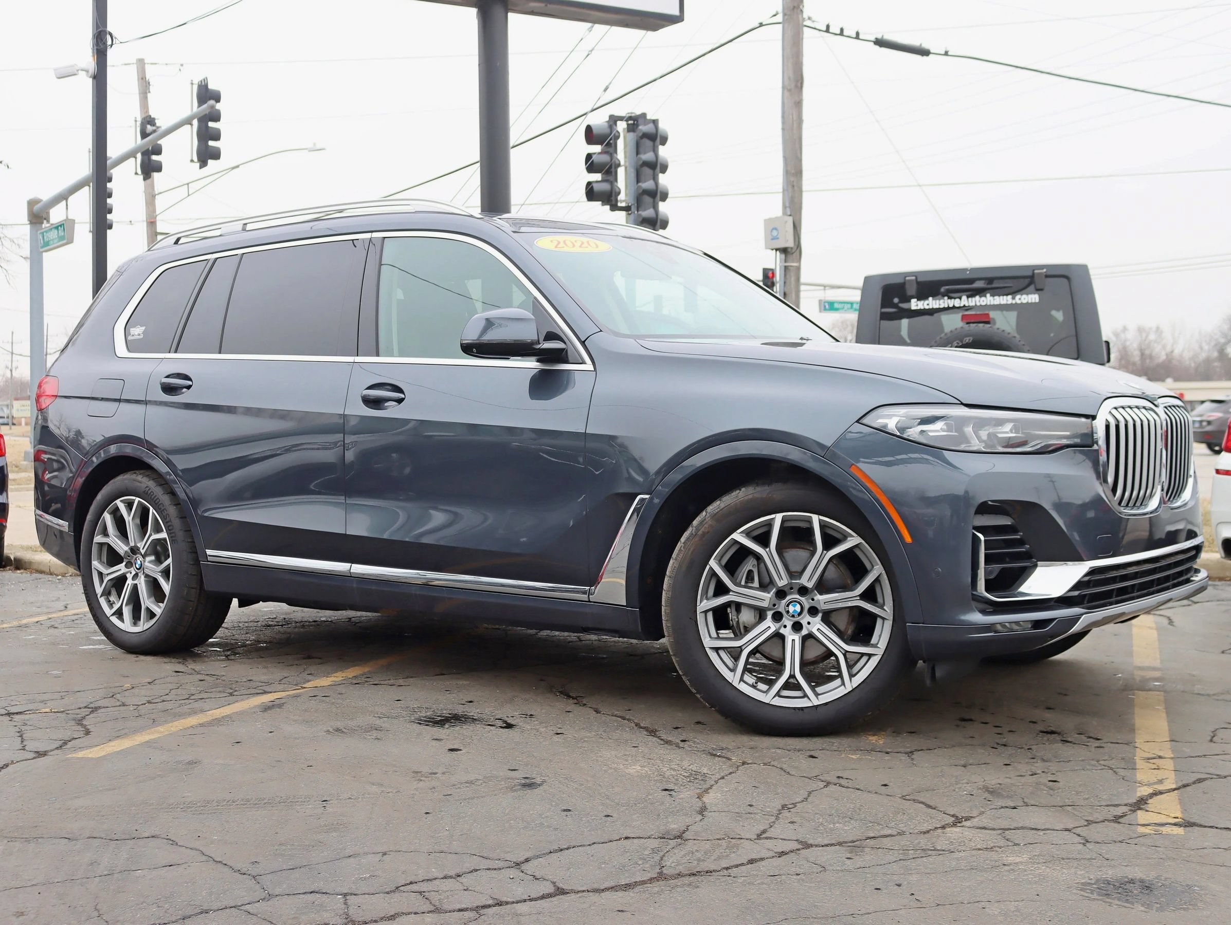 Used 2020 BMW X7 xDrive40i w/ Premium Package AWD/4WD image 3