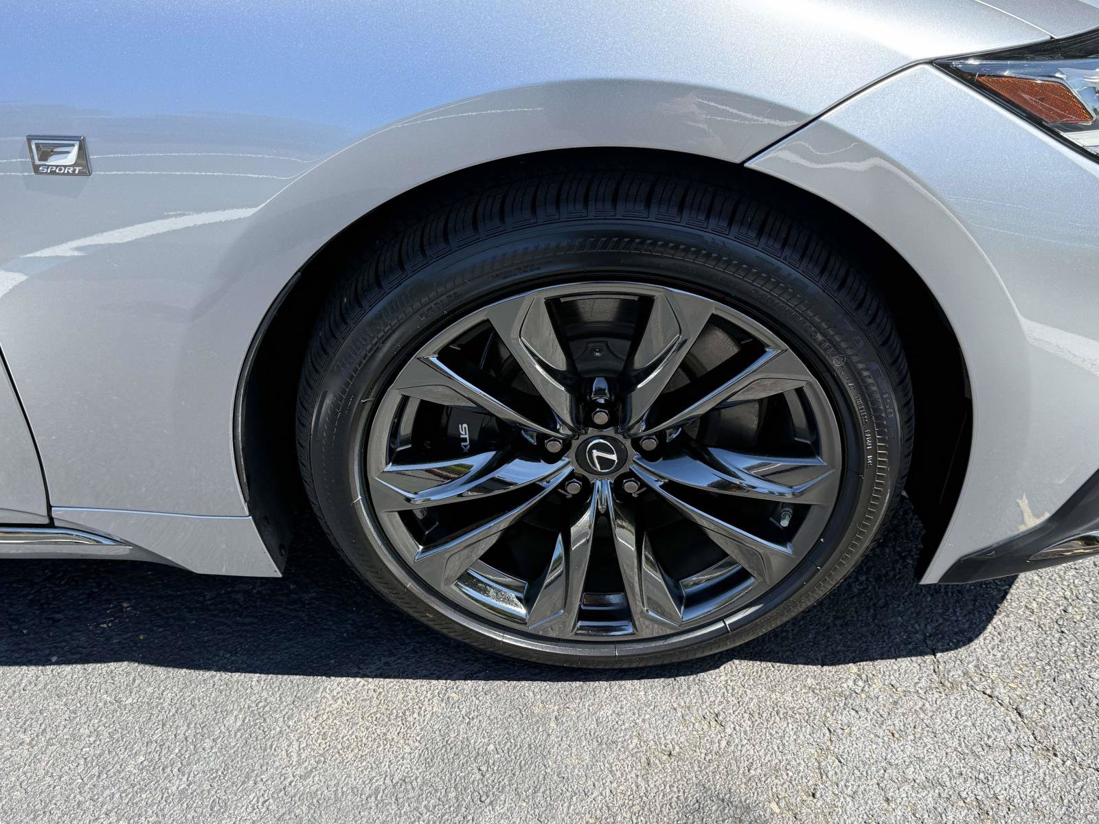 Used 2022 Lexus LS 500 F Sport w/ Accessory Package (Z1) AWD/4WD image 7