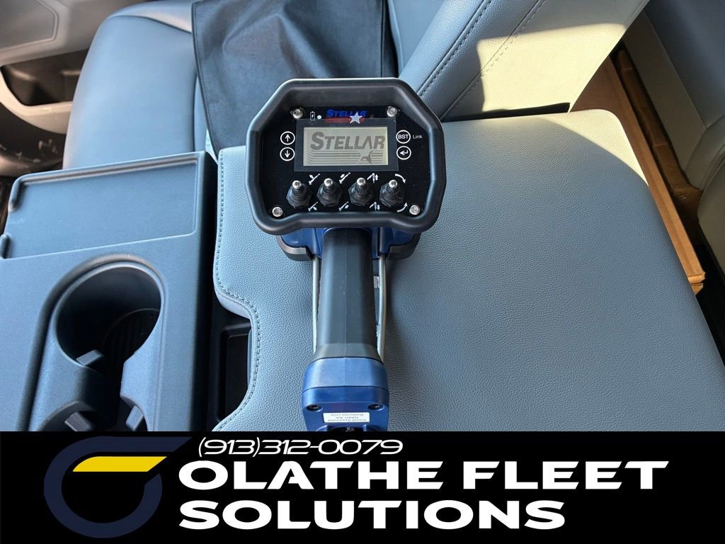 New 2026 Ford F550 4x4 Supercab Super Duty image 9