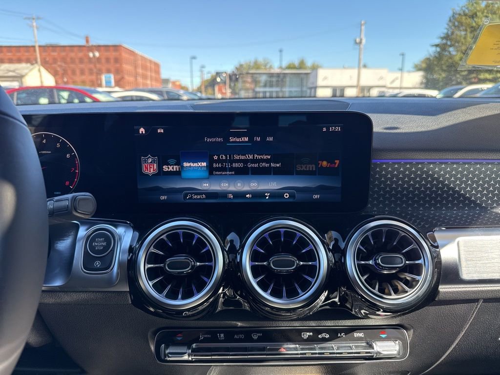 New 2026 Mercedes-Benz GLB 250 4MATIC image 30