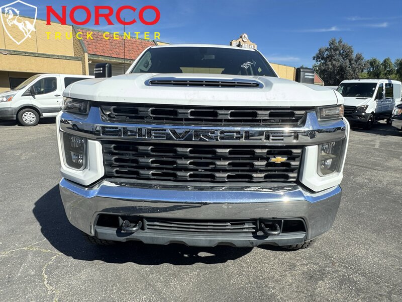 Used 2020 Chevrolet Silverado 2500 LT w/ Convenience Package AWD/4WD image 3