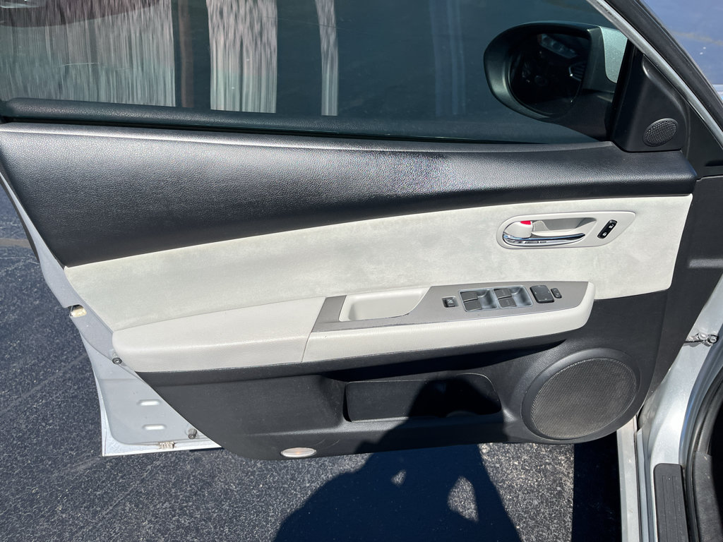 Used 2010 MAZDA MAZDA6 i Touring Plus FWD image 11