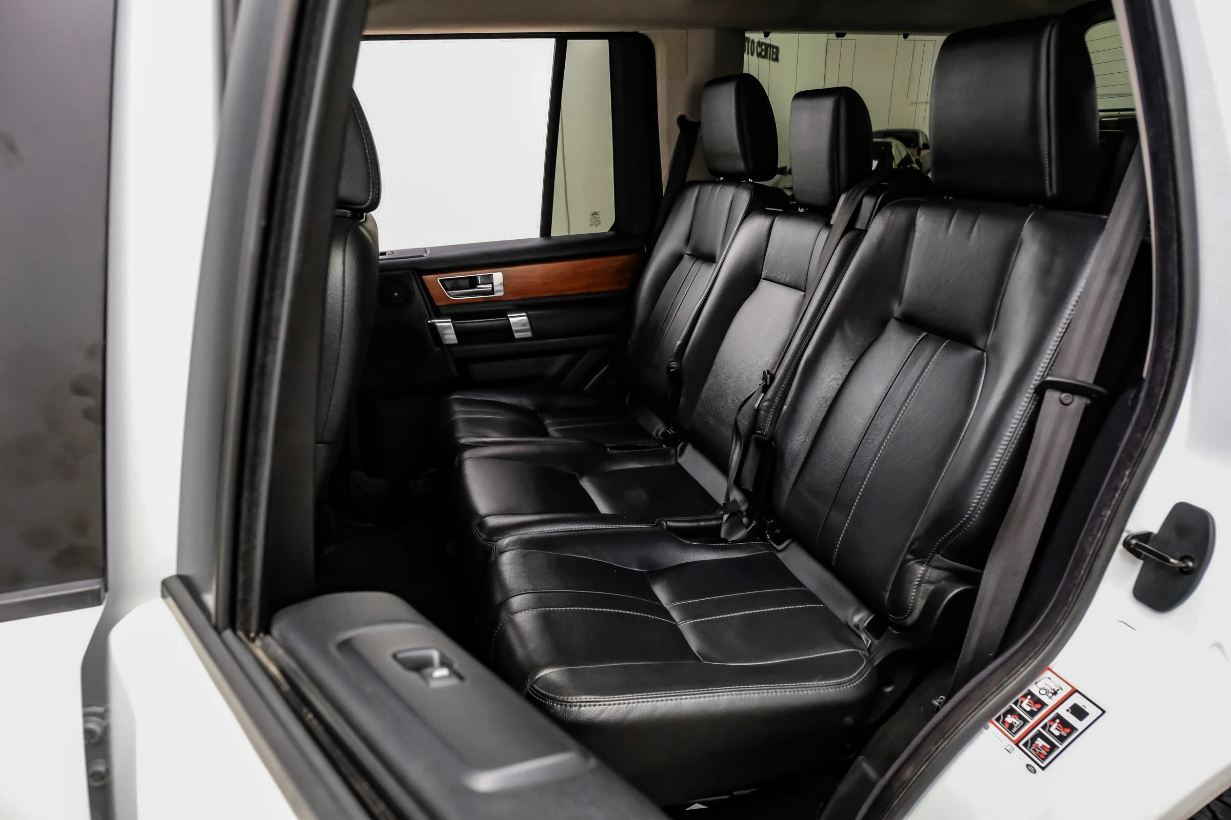 Used 2014 Land Rover LR4 HSE AWD/4WD image 40