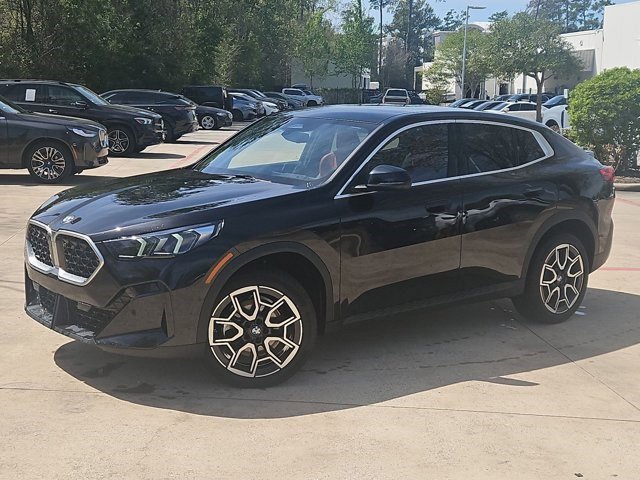 Used 2025 BMW X2 xDrive28i image 1
