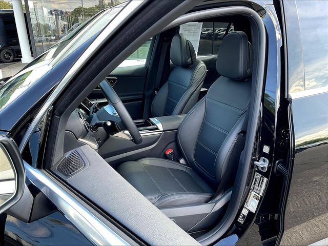 Used 2026 Mercedes-Benz GLC 300 4MATIC image 23