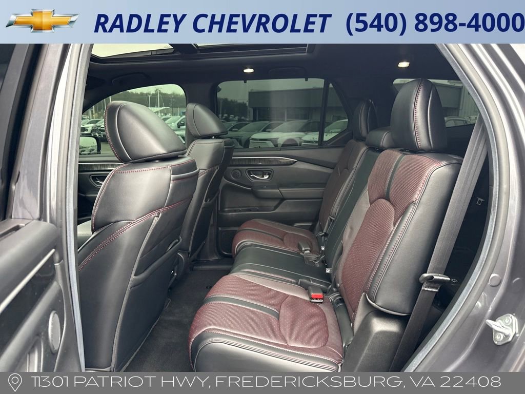 Used 2025 Honda Pilot Black Edition image 23